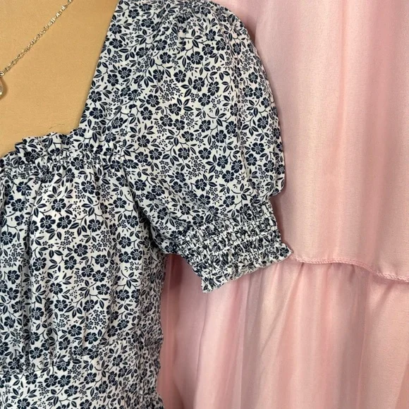 116. Trixxi Floral Smocked Puff Sleeve Mini Dress - Size Medium - Picture 5 of 8